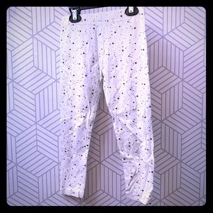 Girl's Joe Fresh leggings, size 5.